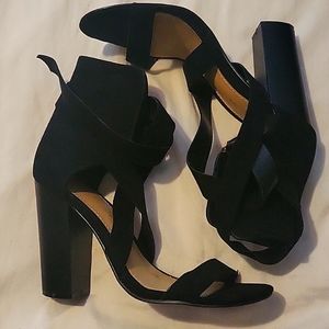 Shoe Dazzle Black Heels